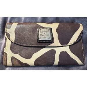 Dooney & Bourke Vintage Giraffe Pattern Leather Long Wallet
